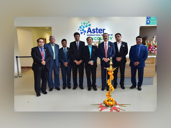 Aster Team with Dr Azad Moopen, Founder Chairman and Managing Director, Aster DM Healthcare during the launch of Aster International Institute of Oncology