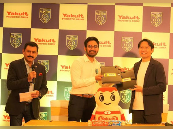 Yakult - The Globally Acclaimed Probiotic Health Drink join hands with Kerala Blasters as health partner