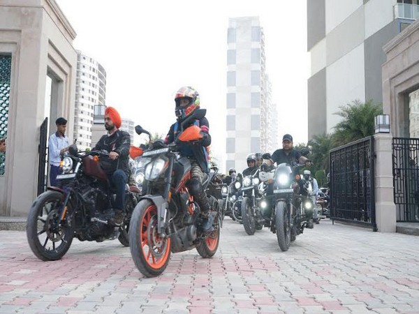 Harley Davidson riders from the Himalayan Chapter