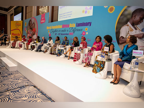 Senator Dr Rasha Kelej and Prof. Dr. Frank Stangenberg-Haverkamp with African First Ladies during the 9th Edition of Merck Foundation Africa Asia Luminary