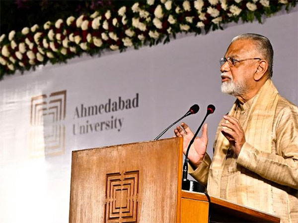 Padma Bhushan Dr Koppillil Radhakrishnan Calls Upon Ahmedabad University's Class of 2022 to Leave a Legacy Behind and Make a Difference to Society