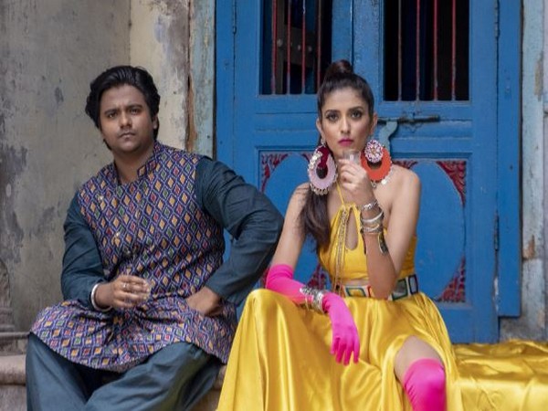 Anmol Jaswal and Angel Goyal in Machaao Music's Bedardi