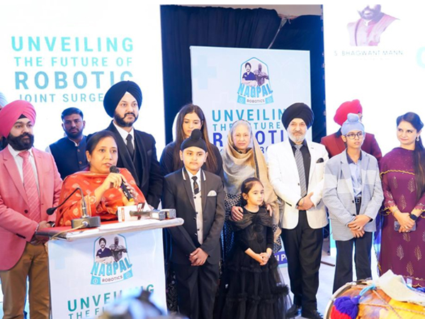 Dr PS Nagpal, Nagpal SuperSpeciality Hosp, got Punjab's 1st fully active joint replacement surgery robot, launch by Dr Baljit Kaur (Cabinet Minister)
