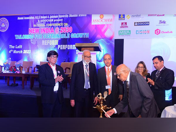Padma Vibhushan Dr R Chidambaram inaugurating the National Conference by lighting the ceremonial lamp in the presence of Marja Einig and S S Mundra