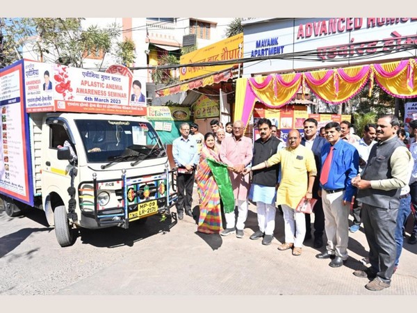 Anemia Awareness Chariot in Indore educated citizens on symptoms, treatment, and diet* Dr. AK Dwivedi's tireless efforts will make Indore the number one 'Anemia Free' city