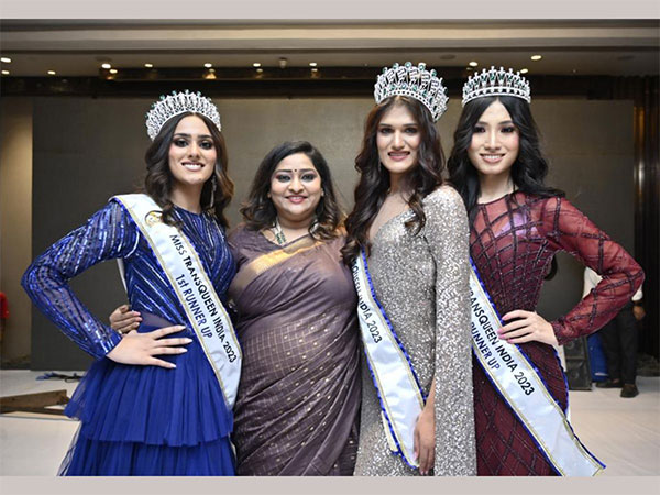 Reena Rai with winners Arshi Ghosh, Ella Dev Verma & Victoria Taying