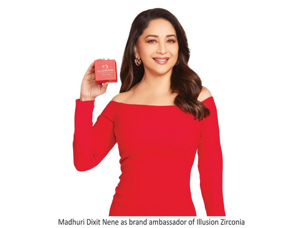 Illusion Dental Lab acknowledged Madhuri Dixit Nene's mesmerizing presence in Bollywood by celebrating "MADHURI MONTH" in a true Bollywood manner.