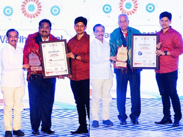 Ignite IAS Academy Directors Chintam Srinivas Reddy & CM Prakash Rao have Honored with Educationalist of the Year 2023 Award from Govt of Telangana & Vandhe Bharat Trust