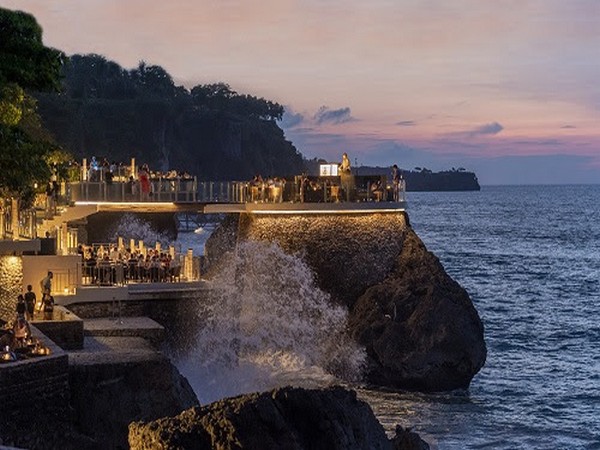 Rock Bar at AYANA Estate Bali