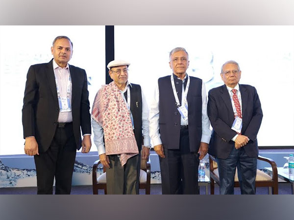 (Left - Right) - J.P. Meena, C.K. Jaipuria, S.R. Goenka & Rakesh Mohan at the National Beverage Conclave