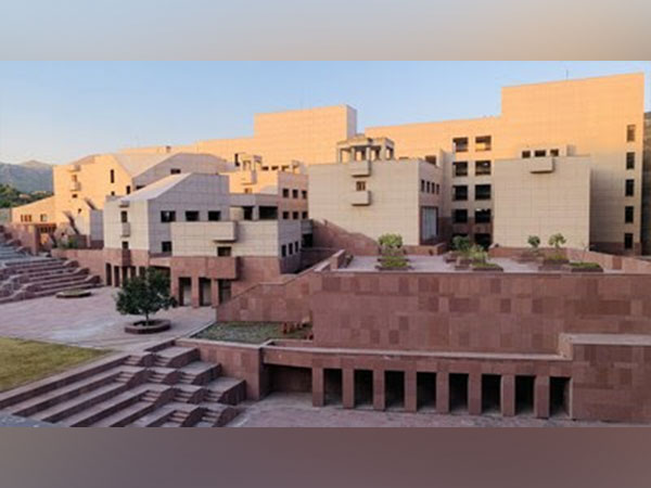 IIM Udaipur opens applications for its one-year full-time MBAs in Global Supply Chain Management and Digital Enterprise Management