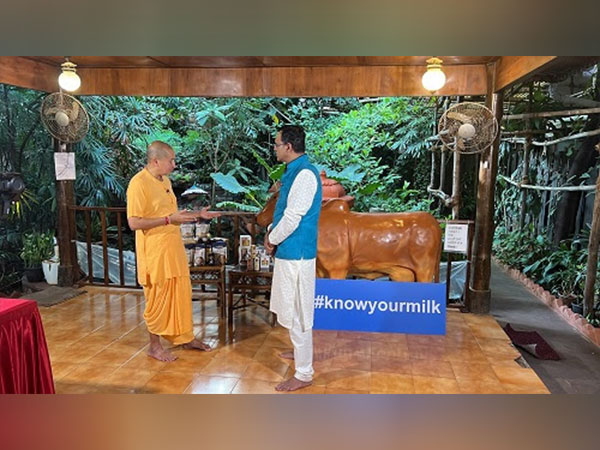 knowyourmilk Campaign with Gaurang Das at ISKCON RadhaGopinath Temple Mumbai