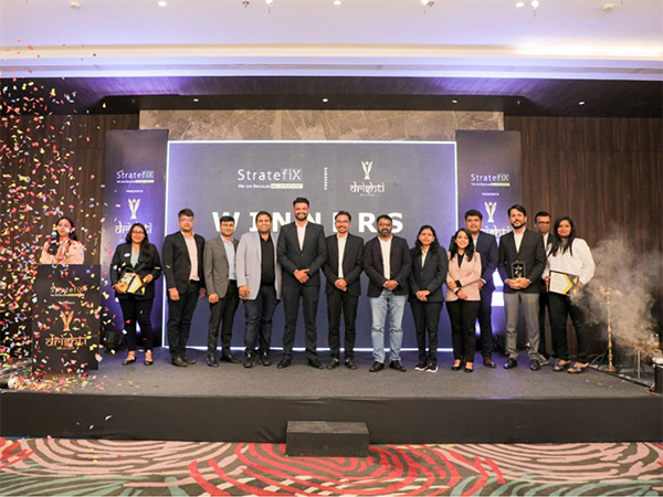 DRISHTI SME HR Awards by Stratefix Consulting in Surat: Stratefix Consulting recognizing Exemplary Practices in Human Resources