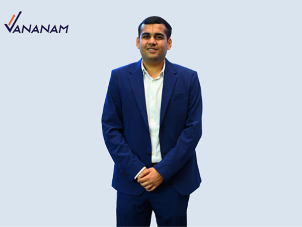 Vananam CEO & Founder Keshav Inani, felicitated at ET Achievers Awards 2023
