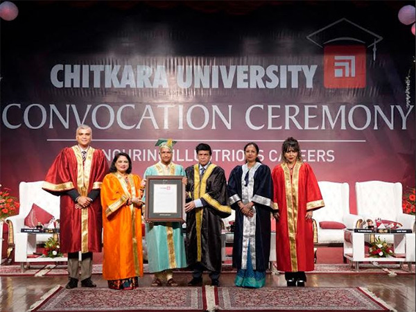 Honorary Doctorate being awarded to Bharat Goenka by Dr Ashok K Chitkara, Chancellor and Dr Madhu Chitkara, Pro Chancellor, Chitkara University