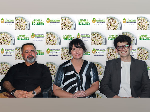 (L to R) Celebrity Chef Vicky Ratnani, Rhiannon Elms from the US Consulate and Dr. Siddhant Bhargava