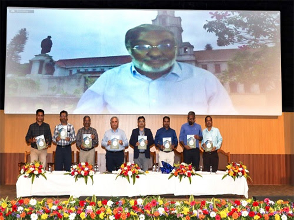 Unveiling of Abstract Book by Prof. Manoj K Arora, Vice Chancellor, in the virtual presence of Chief Guest, Prof. Siva Umapathy