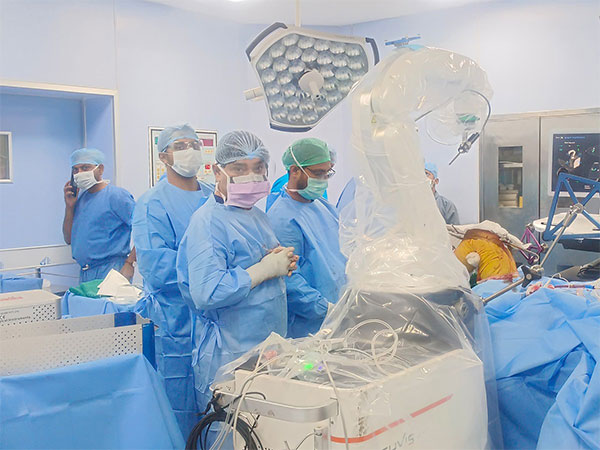Dr. Sujoy Bhattacharjee from Sarvodaya Hospital, Faridabad performing Northeast's 1st Robotic Knee Replacement at GMCH