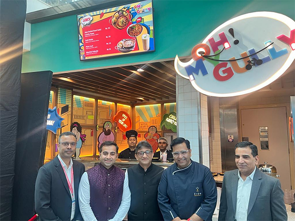 (L to R): Sambit Sahu- MD, Sodexo India; Nitin Trikha, Country Segment Director- Corporate Services, Dr. Malay Mahadevia, Whole Time Director- APSEZ & CEO - AAHL along with celebrity chef, Ajay Chopra