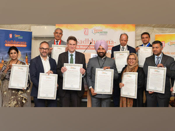 Chancellor Chandigarh University & IMF Convener Satnam Singh Sandhu with UK lawmakers, prominent members of Indian Diaspora while passing the historic 'London Resolution' during the Sadbhavna event