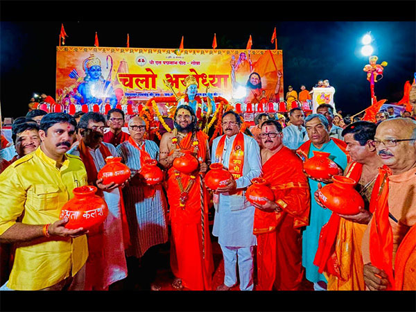 Sadguru Brahmeshanand Acharya's 'Chalo Ayodhya' Campaign Garners Huge Support