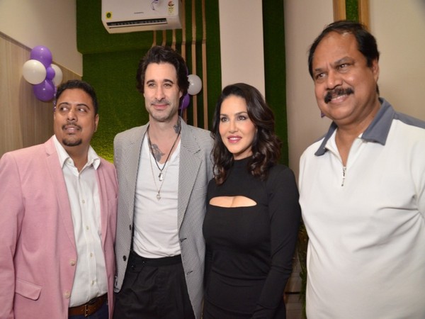 Sunny Leone stands up for 'Beauty without Cruelty' with Naturals Beauty Academy-Starstruck by Sunny Leone collab: launches Naturals Borivali outlet