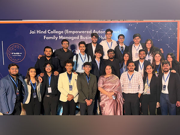 Biz Students meet alumni of Jai Hind, get career lessons
