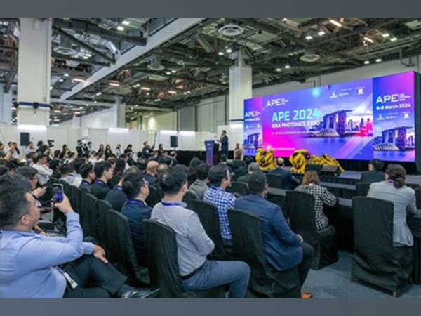 The inaugural Asia Photonics Expo Grandly Opened in Singapore