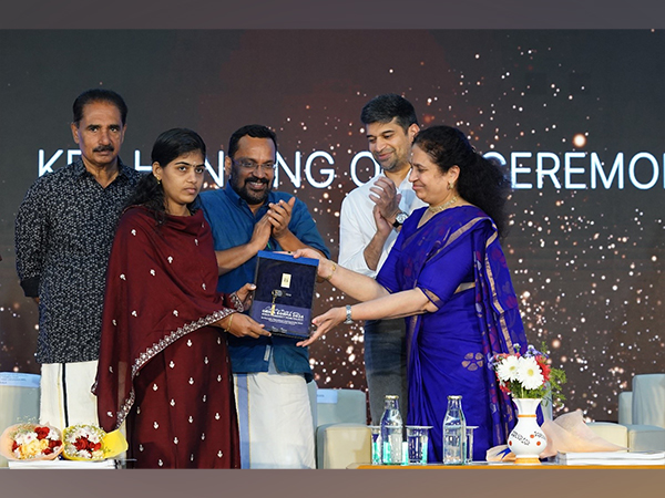 'GRIHA SOBHA' achieves the milestone of handing over first 100 homes for free to women-led underprivileged families, of the promised 1000 homes