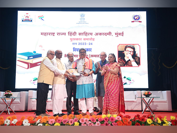 Acclaimed writer-filmmaker Shashi Dubey awarded Maharashtra state hindi sahitya academy award