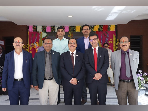 Rhitik Jassar with senior officials of Bank of Baroda including Rakesh Sharma, Atul Karn, K.D.Arora, Salesh Kumar, Santosh Dhyani, Avnish Upadhyay