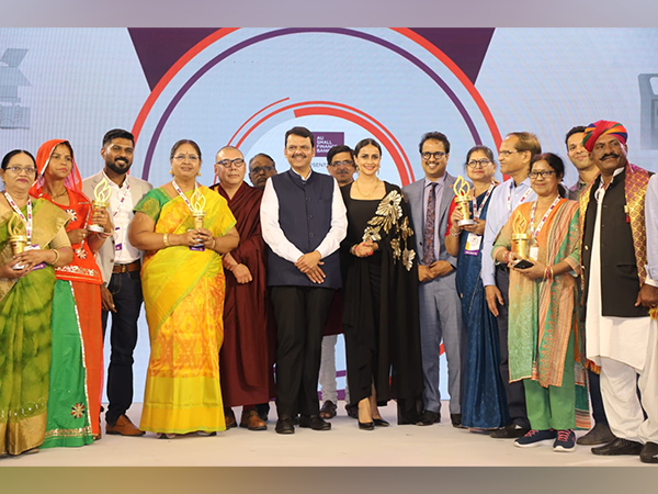 Celebrating Unsung Heroes: AU Small Finance Bank's 'Badlaav Humse Hai' in association with Network18 Honor Changemakers at Season 2 Grand Finale