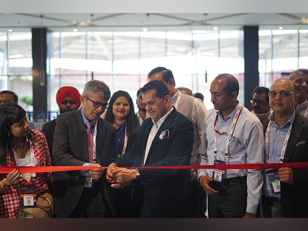 Rajesh Kumar Singh, Secretary, DPIIT, Ministry of Commerce and Industry (MOC&I), Government of India (GoI) & Amitabh Kant, G20 Sherpa & Former CEO, NITI Aayog, GoI