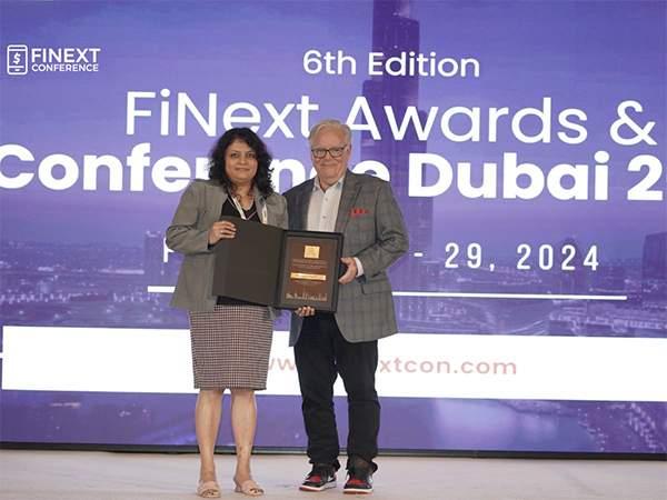 Chhavi Moodgal, CEO of the IIMA Endowment Fund, receiving the award in Dubai