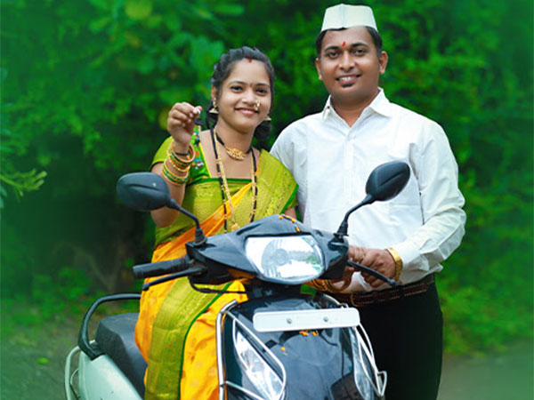 Choose from Multiple Two-wheeler Loan Options on Bajaj Markets