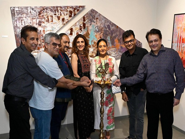 Leslee Lewis, Jaspinder Narula and Atul Khatri dive into an immersive journey with artist Anita Goel at FloorOne, Juhu