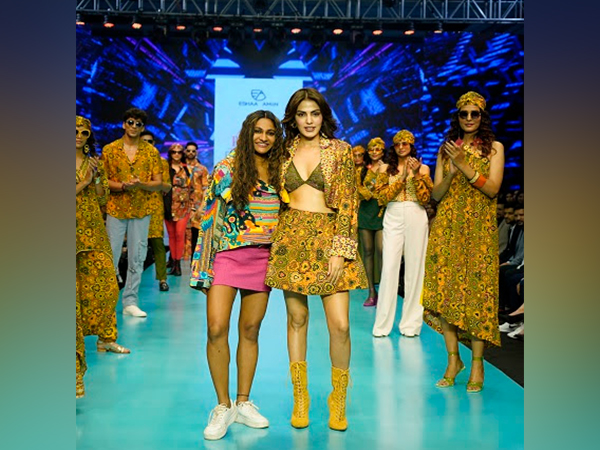 Rhea Chakraborty Turns Muse for Eshaa Amiin at Pune Times Fashion Week