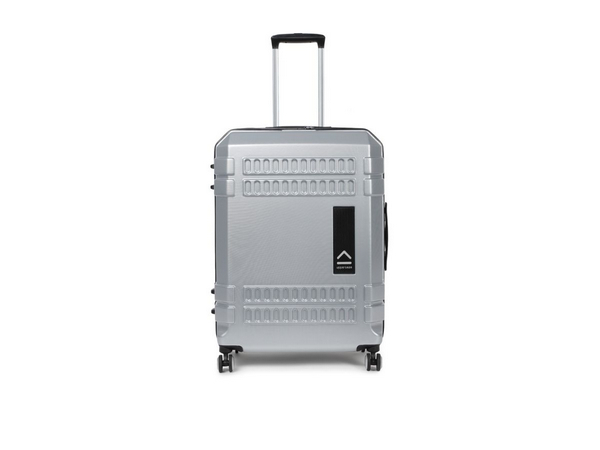 Uppercase wins the prestigious Red Dot award for its exceptionally designed suitcase "Bullet"