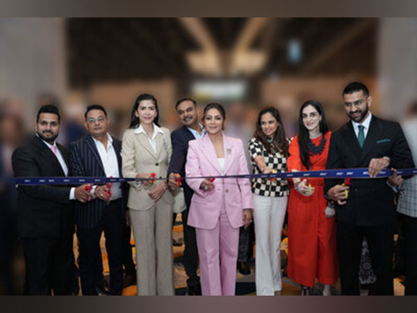 Gauri Khan, Brand Ambassador, inaugurates iDAC Mumbai 2024, alongside Ekta Parekh, Aparna Kaushik and Vinti Lodha, with Managing Partners, Dhaval Thakur & Siddharth Saraf