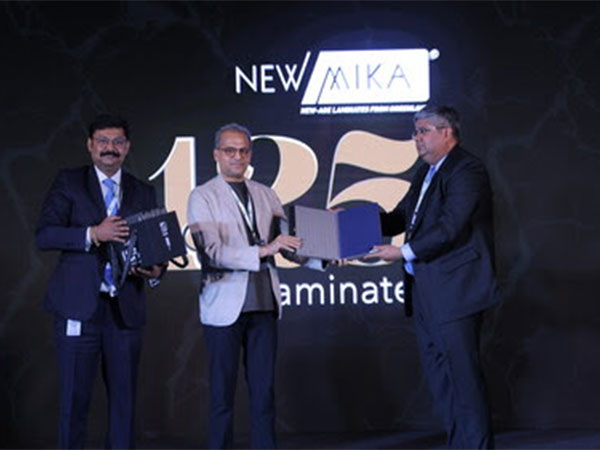 L to R: Alex Joseph, Sr. Vice President Marketing Greenlam Industries Ltd.; Saurabh Mittal, MD & CEO, Greenlam Industries Ltd. ; Sumeet Gupta, Country Sales Head, NewMika Laminate & Allied