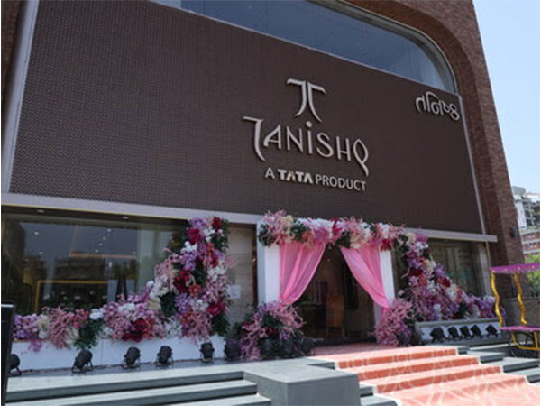 Tanishq new store launch at Nikol, Ahmedabad
