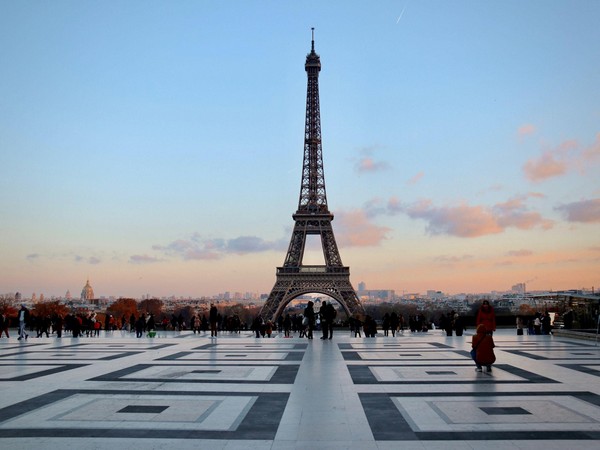Top 10 Paris Landmarks You Must See
