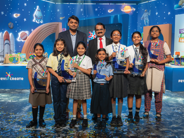 Kashyap Gala, Senior Vice President of Consumer Products Business at Pidilite and Padma Shri Mylswamy Annadurai, Former Director, ISRO, presented awards to winners of Fevicreate Idea Labs 2024