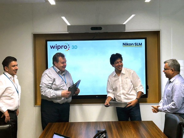 Leaders from Wipro 3D and Nikon SLM Solutions commemorate the signing of their strategic partnership in Bangalore yesterday