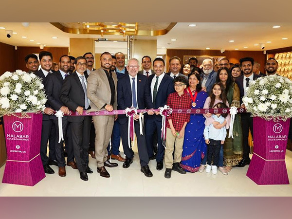 Malabar Gold & Diamonds' Leicester store launched by Peter Soulsby, City Mayor, along with dignitaries from Malabar
