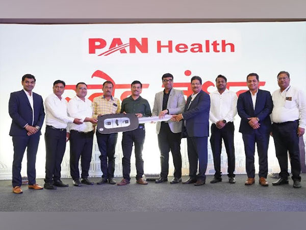 Chirag Pan (CEO & MD), Alpesh Pan (CFO), Jatin Panchani, Amber Patel, Rakesh Sinha, and other prominent figures at the event