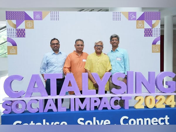 Dr. Balasubramaniam (Member-HR, Capacity Building Commission, Govt of India), Shiv Kumar (Co-founder, CMS), Raghunathan Narayanan (Co-founder, CMS) and Dr. Partha Krishnamurthy