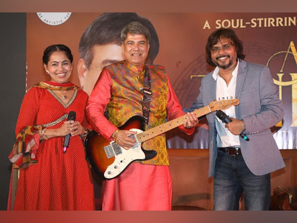 Padma Wadkar, Suresh Wadkar & Kumarr