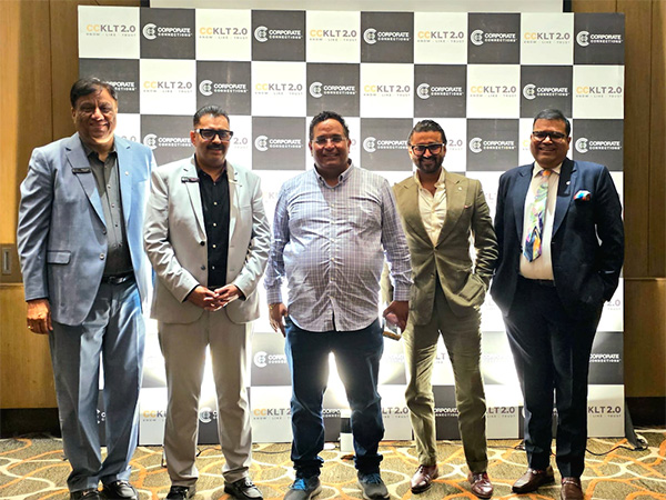 Vijay Shekhar Sharma, MD & CEO, Paytm, Yash Vasant and Gaurav VK Singhvi- National Directors, Corporate Connections; Sanjiv Maini and Puneet Oberoi- Regional Directors at Corporate Connections