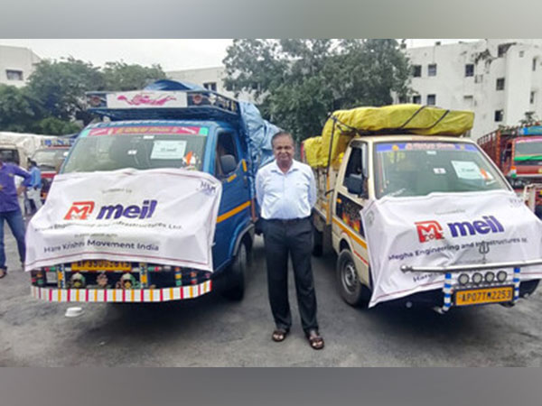 MEIL Food Distribution Truck for Flood Victims in Vijayawada